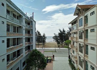 View nhìn từ khách sạn Sơn Trang Sầm Sơn